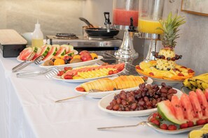 Free buffet breakfast on weekends