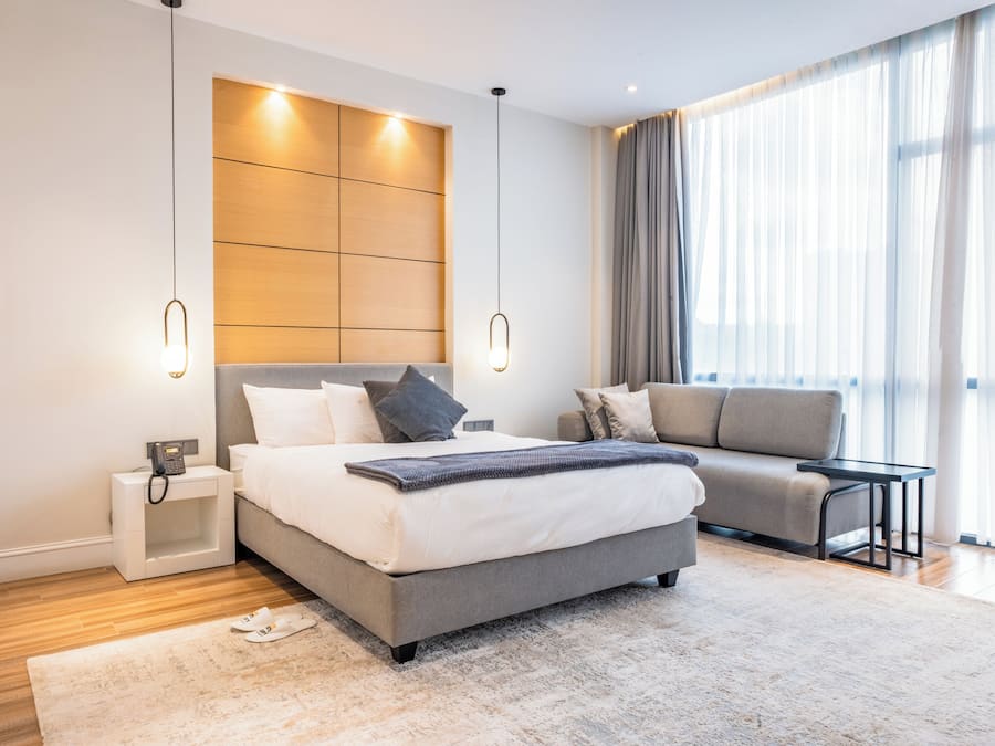 Estúdio júnior | Cofres nos quartos, individualmente mobiliados, escrivaninha