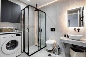 Bathroom - Sway - Chic 1-BR Apt & Balcony in Athens (Athens)