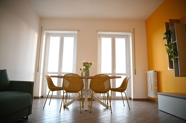 Appartement, balcon, vue sur la ville | Aire de séjour