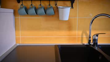 Apartment, Balcony, City View | Private kitchen