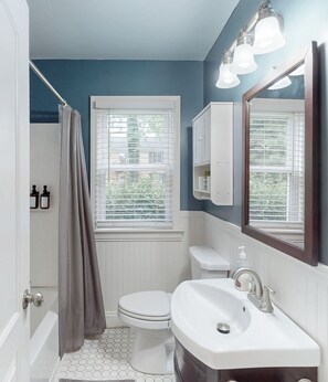 Handdukar och toalettpapper