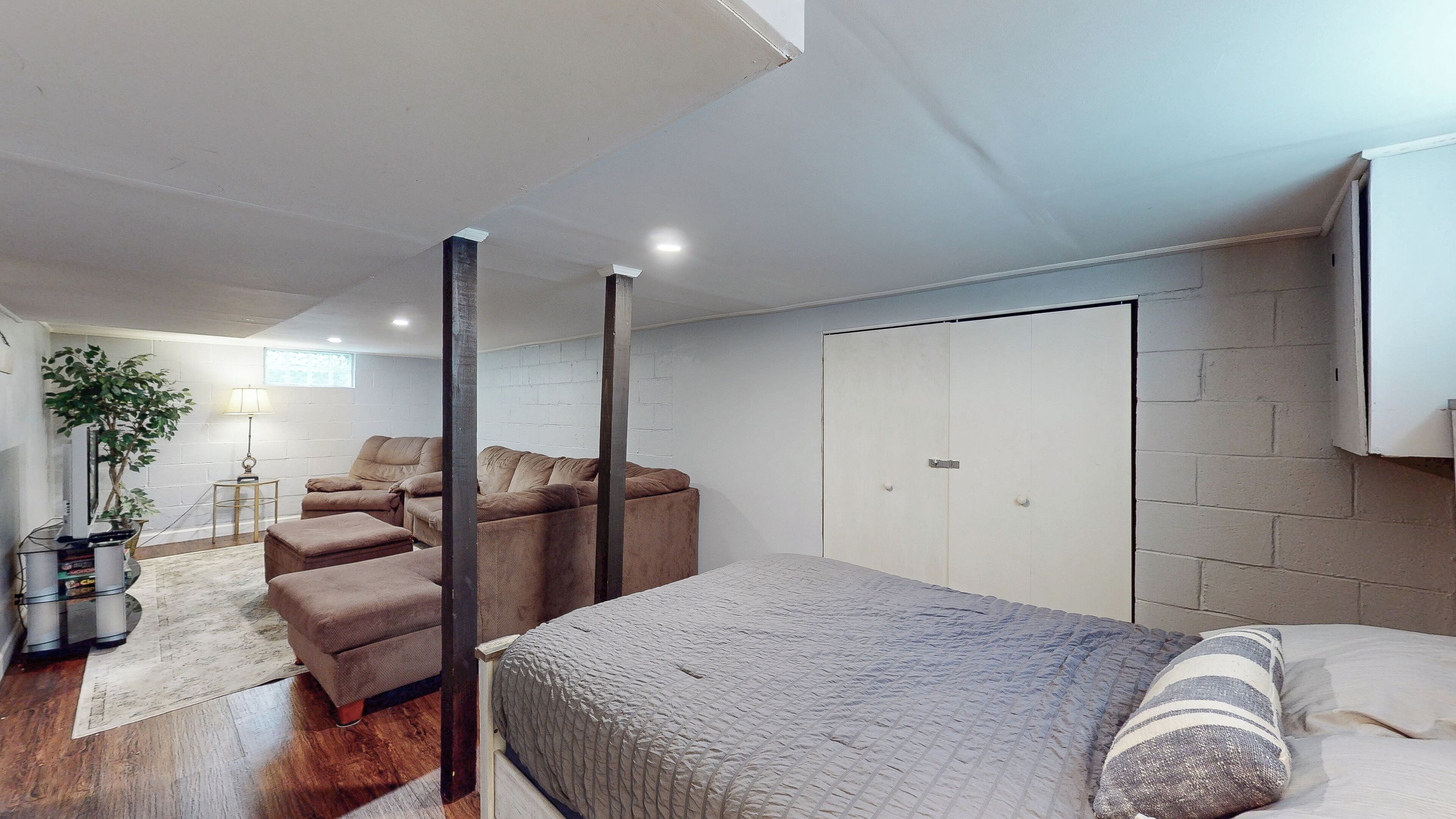 4 bedrooms, WiFi, bed sheets