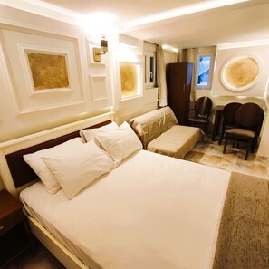 Suite Deluxe | 1 chambre, bureau, espace de travail pour ordinateurs portables