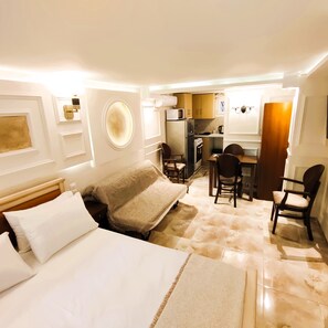 1 chambre, bureau, espace de travail pour ordinateur portable