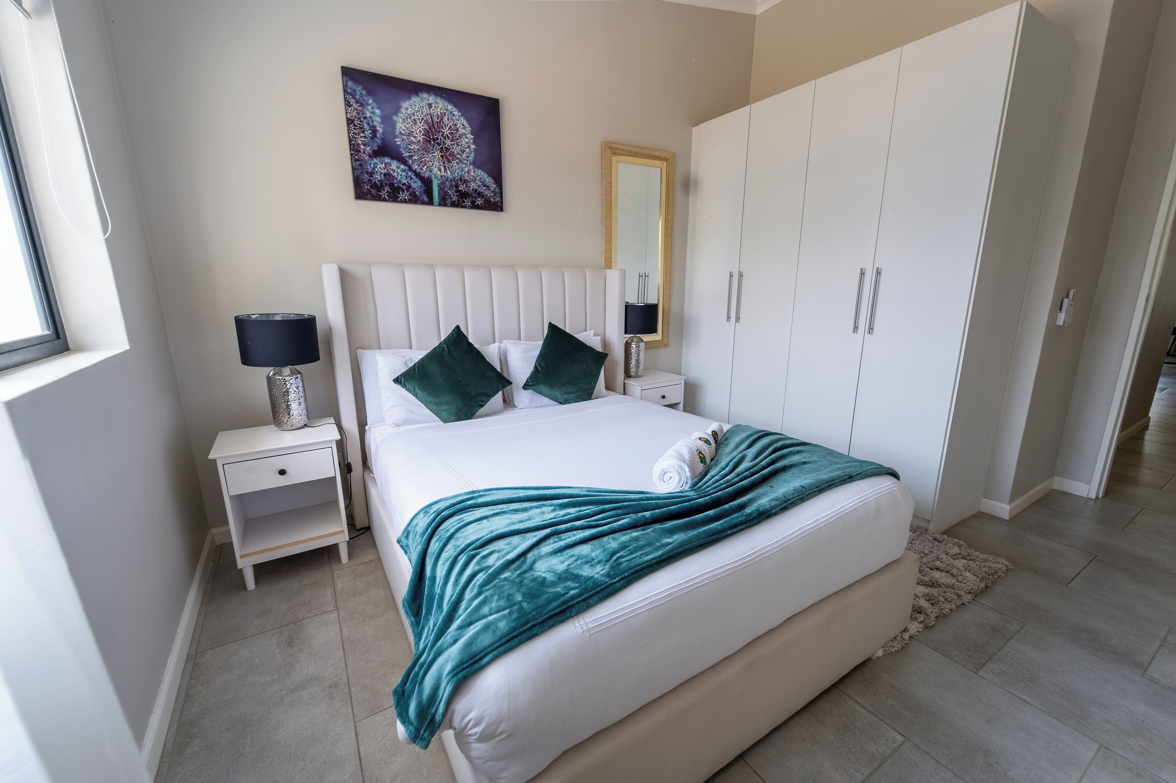 2 chambres, fer et planche à repasser, Wi-Fi, draps fournis