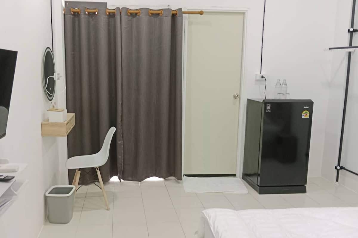 Standard Twin Room | Free WiFi
