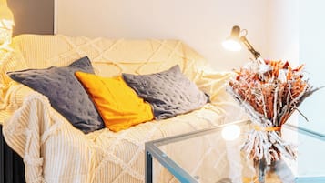 Room, Non Smoking, Garden View | Free WiFi