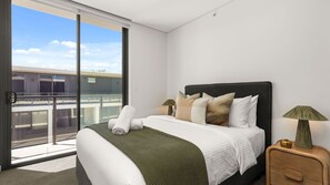 3 bedrooms, iron/ironing board, travel cot, free WiFi