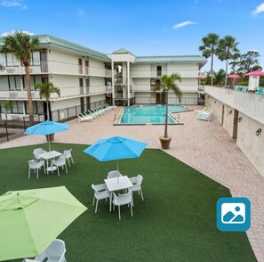 Pool - Royal 2 Apt/Hotel with pool in Miami Beach (Miami Beach)