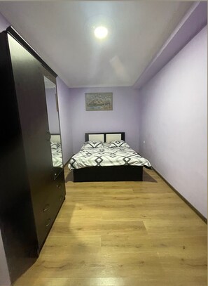 2 sovrum, strykjärn/strykbräda, wi-fi och sängkläder