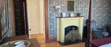 1 chambre, bureau, literie fournie