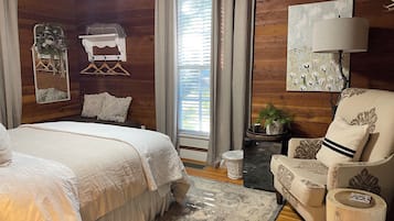 Enkeltrom – comfort, hageutsikt | Strykejern/-brett og wi-fi (inkludert)