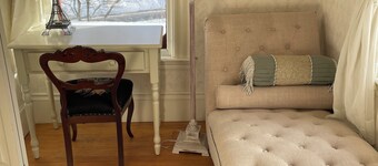 The Isobel Room - Full Bed - The Guilford Bed & Breakfast