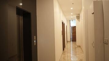 Deluxe Double Room, City View | Bathroom | Shower, towels, soap, shampoo