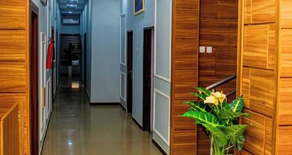 Del Migos Hotel & Suites
