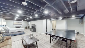 Spielezimmer