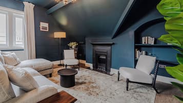 Luxury Penthouse, 1 Double Bed | Living area | 32-inch Smart TV with digital channels