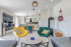 Τηλεοράσεις, τζάκι