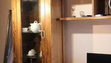 Apartment, 2 Bedrooms, Accessible, Smoking | Room amenity