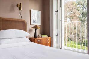 2 chambres, fer et planche à repasser, Wi-Fi gratuit, draps fournis