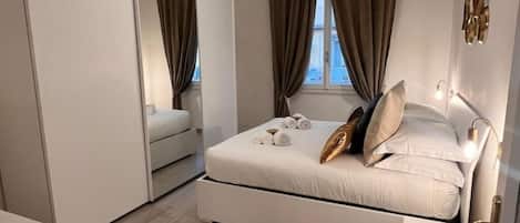 1 bedroom, iron/ironing board, travel cot, free WiFi