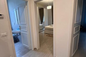 Dusche, Haartrockner, Bidet, Handtücher