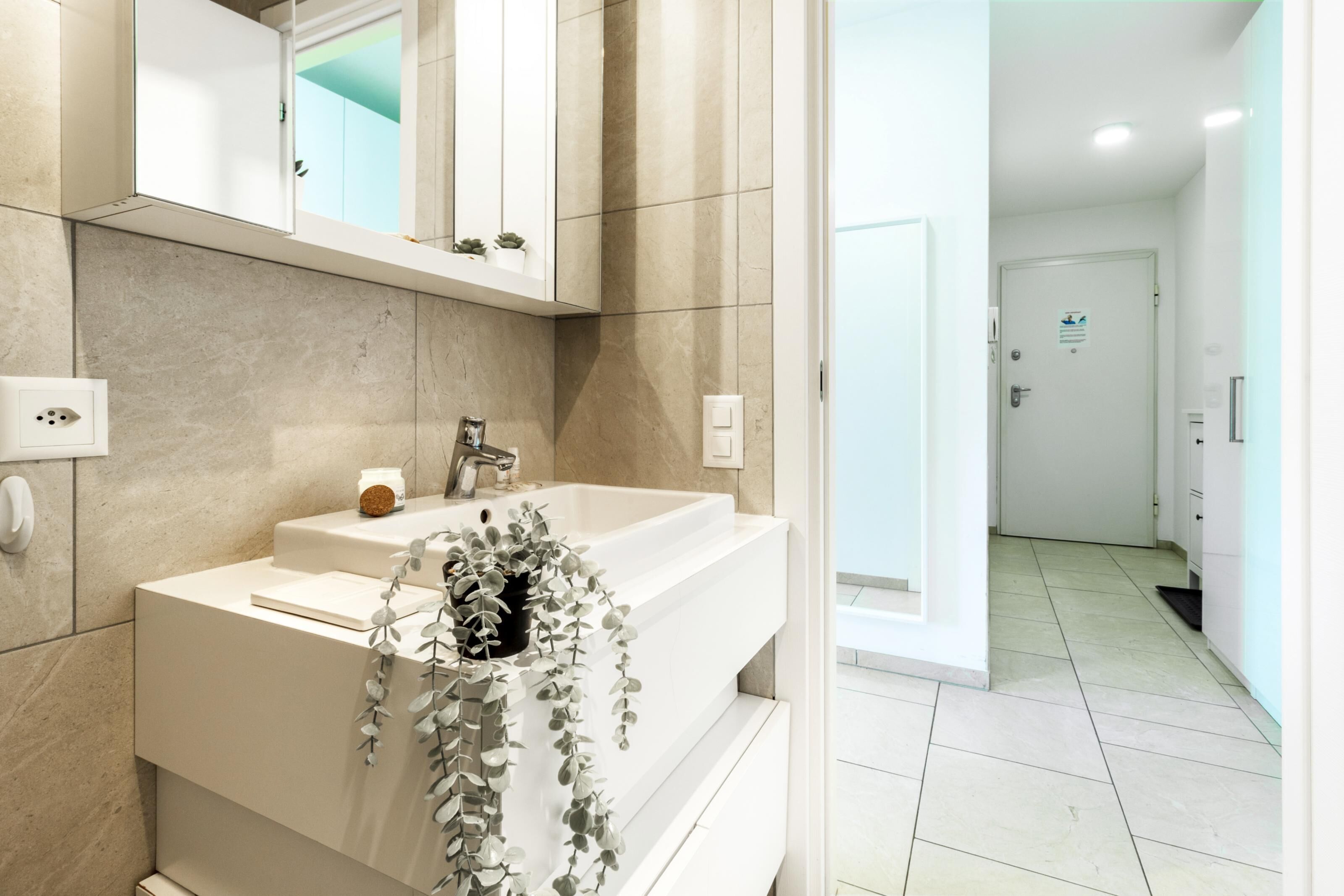 Dusche, Haartrockner, Bidet, Handtücher