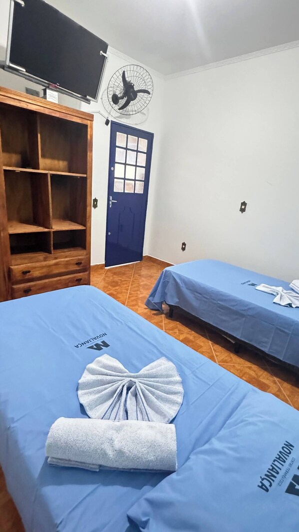 1 bedroom, WiFi, bed sheets
