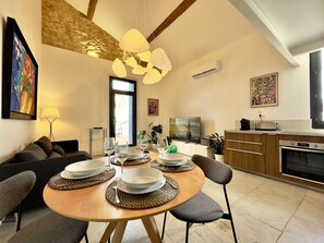 Interior - LOFT / 10min from downtown / Terrace / Parking (Montpellier)