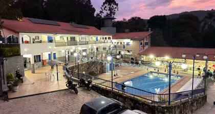 Cozy house surrounded by nature for 8 people between Serra Negra and Amparo