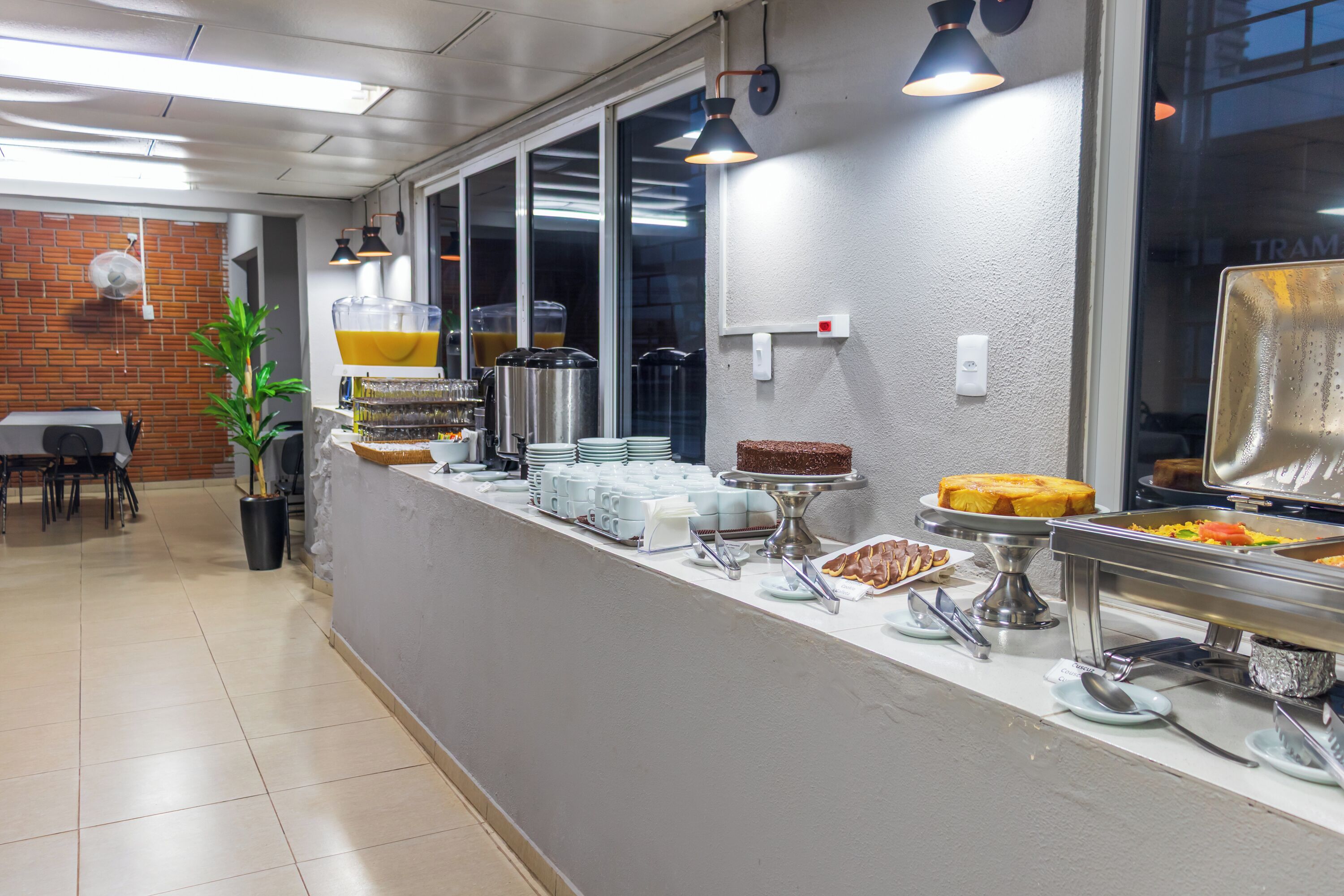 Colazione a buffet inclusa, servita tutte le mattine 