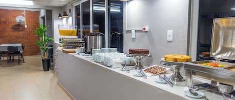 Petit déjeuner buffet compris tous les jours