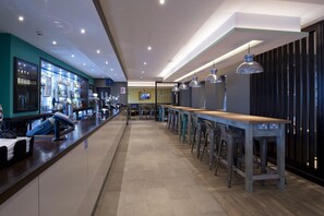 Restaurant - Premier Inn Heathrow Airport Terminal 4 (Hounslow)