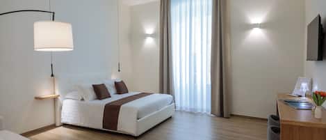 1 bedroom, desk, free WiFi