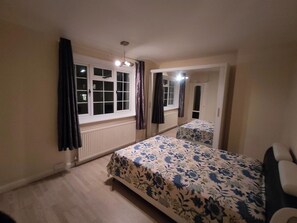 3 chambres, Wi-Fi gratuit, draps fournis