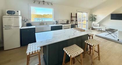 Bird Watching Paradise @ Waterfront Harpswell with Private Deck
