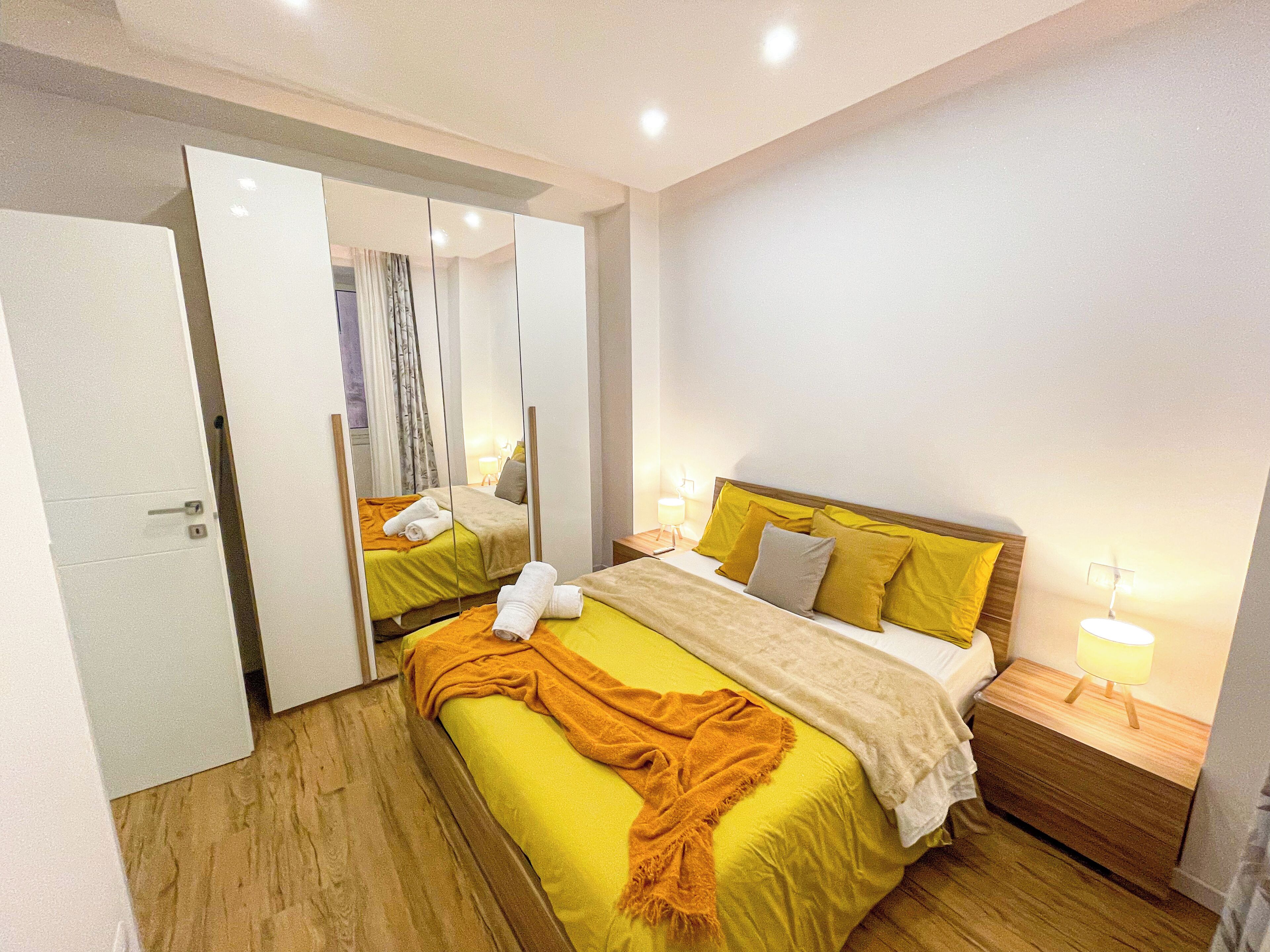 2 bedrooms, iron/ironing board, WiFi, bed sheets