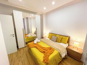 2 bedrooms, iron/ironing board, WiFi, bed sheets