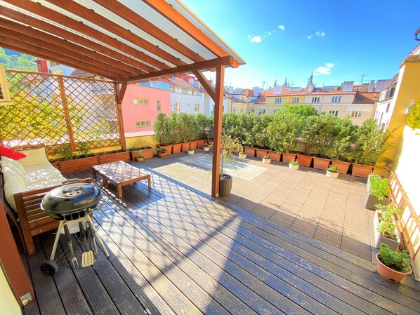Comfort Studio, Courtyard View | Terrace/patio - Black Eagle Apartments (Prague)