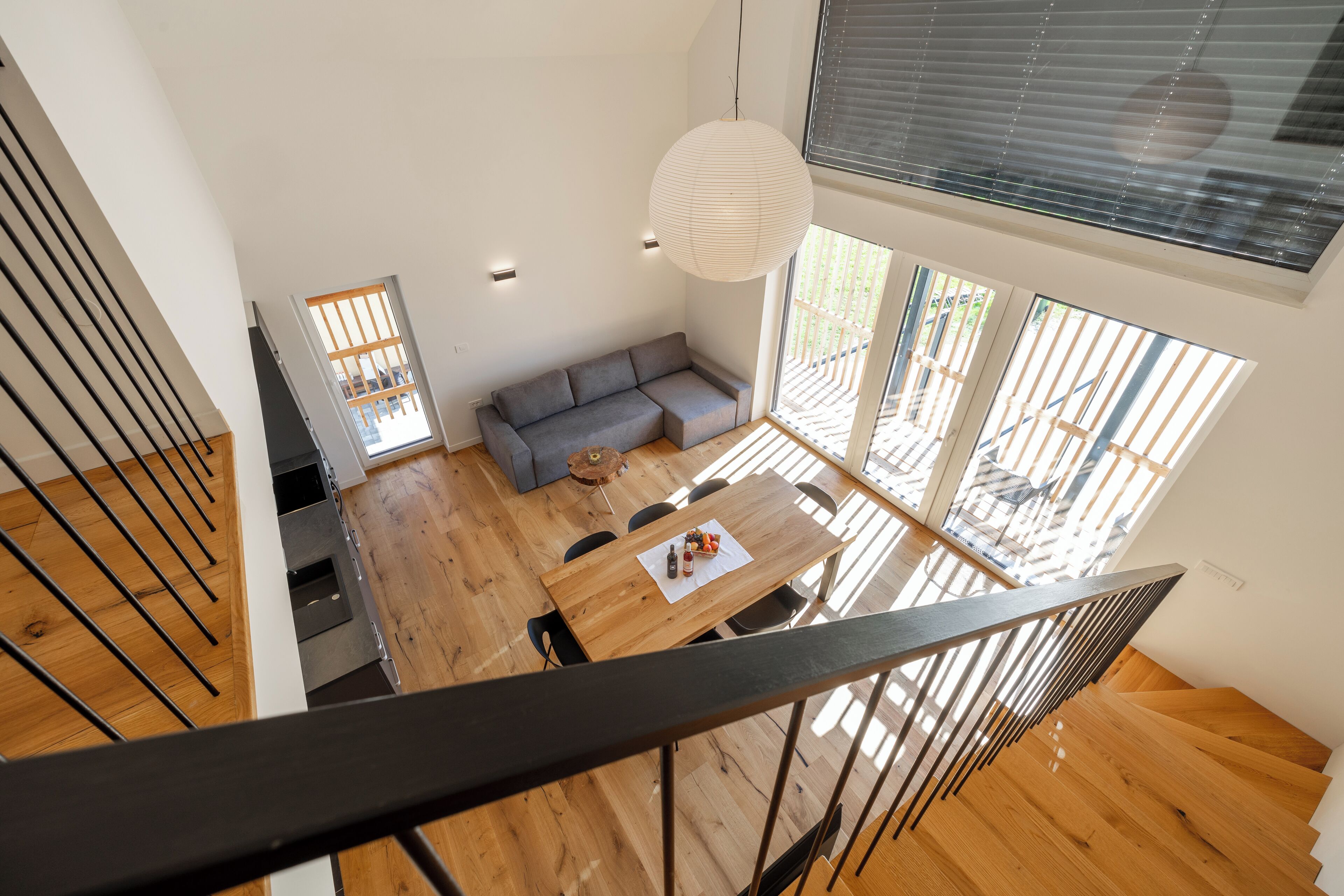 Comfort appartement, balkon | Woonruimte | Flatscreentelevisie