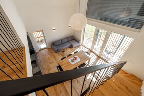 Comfort Apartment, Balcony | Living area
