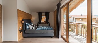 Chalet Kuhglockerl: space for 6+2 with summer pool, whirlpool and sauna