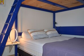 Bed sheets - Waterfront home (AGAY)
