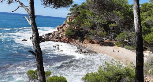 Grand studio climatisé (4 couchages) bord de mer avec plage, piscines, tennis...