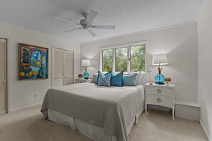 4 soverom, strykejern/-brett, wi-fi (inkludert) og sengetøy