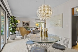 Interior - Canal front Vacation Home with a Dock, golf cart & private beach parking (Pine Knoll Shores)