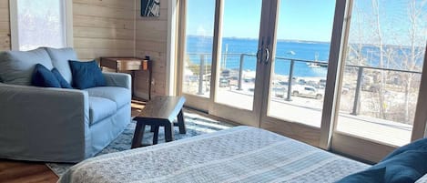 1 chambre, fer et planche à repasser, accès Internet, draps fournis