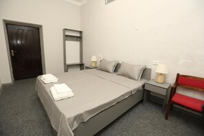 Standard Double Room | Desk, laptop workspace, soundproofing, free WiFi - Old Street Khiva (Khiva)