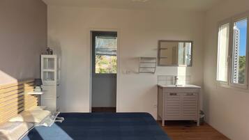 4 chambres, bureau, fer et planche Ă repasser, Wi-Fi